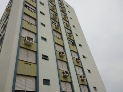 Apartamento à venda com 82m², 2 quartos, 2 vagas no bairro Medianeira em Porto Alegre - Foto 11