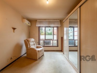 Apartamento à venda com 120m², 3 quartos, 1 suíte, 1 vaga no bairro Moinhos de Vento em Porto Alegre - Foto 7