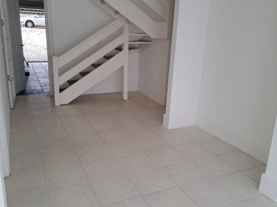 Casa à venda com 268m², 3 quartos, 1 suíte, 4 vagas no bairro Três Figueiras em Porto Alegre - Foto 3