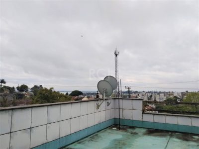 Casa à venda com 190m², 3 quartos, 1 suíte, 1 vaga no bairro Tristeza em Porto Alegre - Foto 19