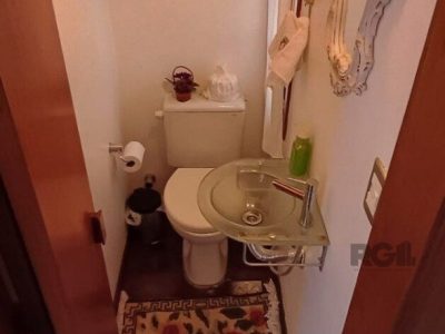 Casa Condominio à venda com 233m², 3 quartos, 1 suíte, 2 vagas no bairro Tristeza em Porto Alegre - Foto 10