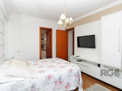 Apartamento à venda com 74m², 2 quartos, 1 suíte, 1 vaga no bairro Petrópolis em Porto Alegre - Foto 9