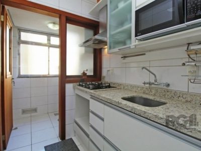 Apartamento à venda com 74m², 2 quartos, 1 suíte, 1 vaga no bairro Petrópolis em Porto Alegre - Foto 7