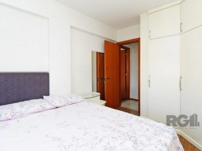 Apartamento à venda com 74m², 2 quartos, 1 suíte, 1 vaga no bairro Petrópolis em Porto Alegre - Foto 14