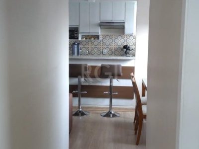 Apartamento à venda com 69m², 3 quartos, 1 suíte, 1 vaga no bairro Jardim Planalto em Porto Alegre - Foto 8