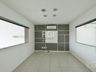 Conjunto/Sala à venda com 153m², 1 vaga no bairro Petrópolis em Porto Alegre - Foto 4