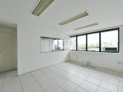 Conjunto/Sala à venda com 153m², 1 vaga no bairro Petrópolis em Porto Alegre - Foto 7