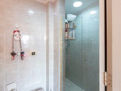 Apartamento à venda com 107m², 3 quartos, 1 suíte, 1 vaga no bairro Cristal em Porto Alegre - Foto 33