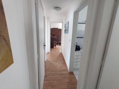 Casa à venda com 200m², 4 quartos, 1 suíte, 3 vagas no bairro Ipanema em Porto Alegre - Foto 8