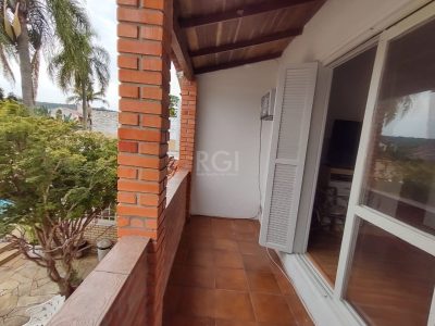 Casa à venda com 200m², 4 quartos, 1 suíte, 3 vagas no bairro Ipanema em Porto Alegre - Foto 17