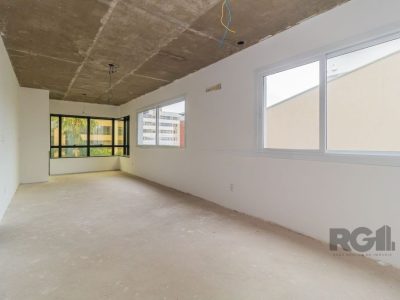 Apartamento à venda com 80m², 2 quartos, 2 suítes, 2 vagas no bairro Petrópolis em Porto Alegre - Foto 11