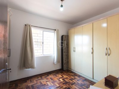 Casa à venda com 134m², 5 quartos, 5 vagas no bairro Santa Tereza em Porto Alegre - Foto 10