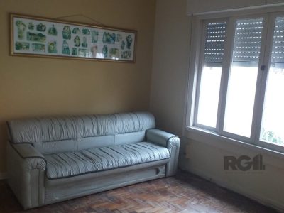 Casa à venda com 140m², 3 quartos, 3 vagas no bairro Azenha em Porto Alegre - Foto 10