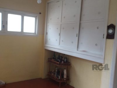 Casa à venda com 140m², 3 quartos, 3 vagas no bairro Azenha em Porto Alegre - Foto 21