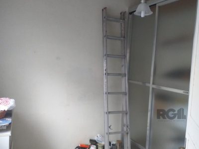 Casa à venda com 140m², 3 quartos, 3 vagas no bairro Azenha em Porto Alegre - Foto 25