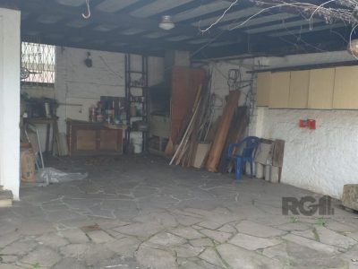 Casa à venda com 140m², 3 quartos, 3 vagas no bairro Azenha em Porto Alegre - Foto 5