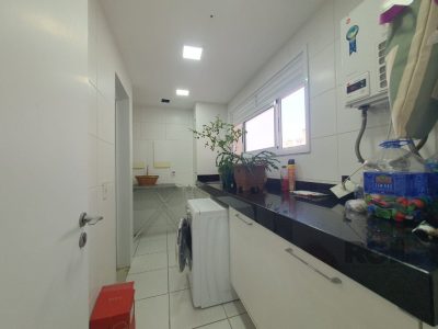 Apartamento à venda com 162m², 3 quartos, 3 suítes, 2 vagas no bairro Jardim do Salso em Porto Alegre - Foto 12