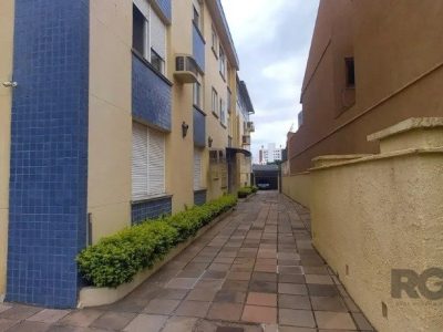 Apartamento à venda com 115m², 3 quartos, 1 suíte, 1 vaga no bairro Jardim Botânico em Porto Alegre - Foto 3