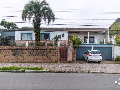 Casa à venda com 240m², 3 quartos, 1 suíte, 3 vagas no bairro Cristal em Porto Alegre - Foto 54