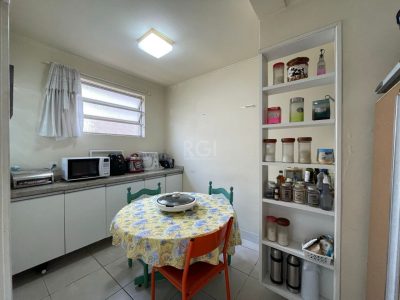 Cobertura à venda com 255m², 5 quartos, 1 suíte, 2 vagas no bairro Menino Deus em Porto Alegre - Foto 21