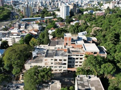 Apartamento à venda com 120m², 3 quartos, 1 suíte, 2 vagas no bairro Menino Deus em Porto Alegre - Foto 31