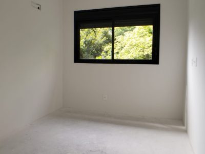 Apartamento à venda com 101m², 3 quartos, 3 suítes, 2 vagas no bairro Menino Deus em Porto Alegre - Foto 9