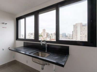 Apartamento à venda com 65m², 2 quartos, 1 suíte, 1 vaga no bairro Auxiliadora em Porto Alegre - Foto 10