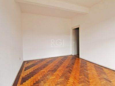 Casa à venda com 250m², 4 quartos, 3 vagas no bairro Glória em Porto Alegre - Foto 7