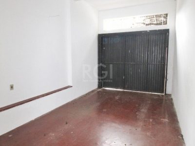 Casa à venda com 250m², 4 quartos, 3 vagas no bairro Glória em Porto Alegre - Foto 8