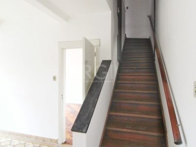 Casa à venda com 250m², 4 quartos, 3 vagas no bairro Glória em Porto Alegre - Foto 17