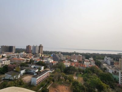 Apartamento à venda com 206m², 3 quartos, 3 suítes, 3 vagas no bairro Menino Deus em Porto Alegre - Foto 42