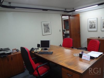 Conjunto/Sala à venda com 117m² no bairro Mont Serrat em Porto Alegre - Foto 2