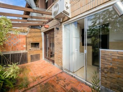 Casa Condominio à venda com 121m², 3 quartos, 1 suíte, 2 vagas no bairro Ipanema em Porto Alegre - Foto 9