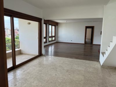 Apartamento à venda com 547m², 4 quartos, 1 suíte, 4 vagas no bairro Floresta em Porto Alegre - Foto 45