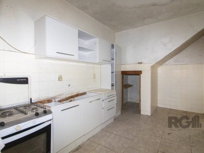 Casa à venda com 220m², 4 quartos, 3 vagas no bairro Tristeza em Porto Alegre - Foto 12