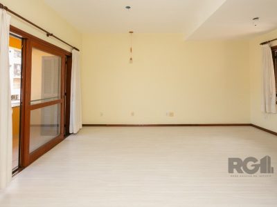 Casa à venda com 265m², 5 quartos, 1 suíte, 3 vagas no bairro Jardim Carvalho em Porto Alegre - Foto 27