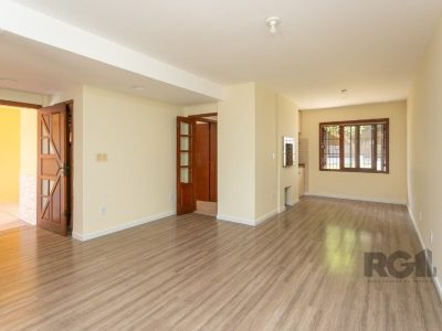 Casa à venda com 265m², 5 quartos, 1 suíte, 3 vagas no bairro Jardim Carvalho em Porto Alegre - Foto 30