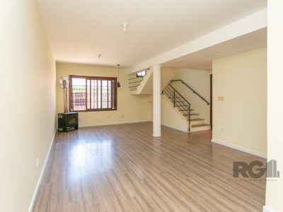 Casa à venda com 265m², 5 quartos, 1 suíte, 3 vagas no bairro Jardim Carvalho em Porto Alegre - Foto 31