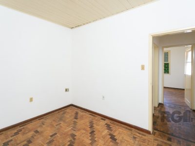 Casa à venda com 265m², 5 quartos, 1 suíte, 3 vagas no bairro Jardim Carvalho em Porto Alegre - Foto 50