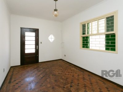 Casa à venda com 265m², 5 quartos, 1 suíte, 3 vagas no bairro Jardim Carvalho em Porto Alegre - Foto 65