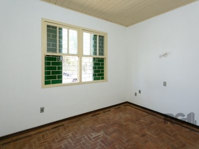 Casa à venda com 265m², 5 quartos, 1 suíte, 3 vagas no bairro Jardim Carvalho em Porto Alegre - Foto 68