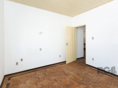 Casa à venda com 265m², 5 quartos, 1 suíte, 3 vagas no bairro Jardim Carvalho em Porto Alegre - Foto 69