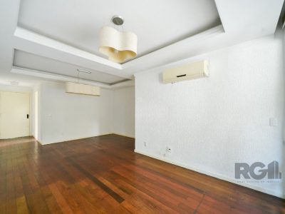 Apartamento à venda com 90m², 3 quartos, 1 vaga no bairro Ipanema em Porto Alegre - Foto 2