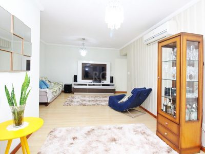 Apartamento à venda com 96m², 3 quartos, 1 suíte, 1 vaga no bairro Rio Branco em Porto Alegre - Foto 22