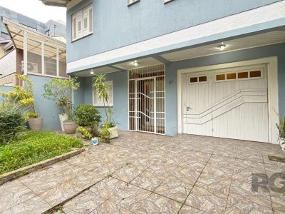 Casa à venda com 269m², 3 quartos, 2 suítes, 2 vagas no bairro Tristeza em Porto Alegre - Foto 4