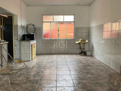 Casa à venda com 230m², 3 quartos, 1 suíte, 4 vagas no bairro Santa Tereza em Porto Alegre - Foto 29