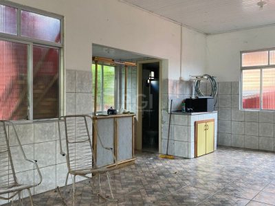 Casa à venda com 230m², 3 quartos, 1 suíte, 4 vagas no bairro Santa Tereza em Porto Alegre - Foto 30