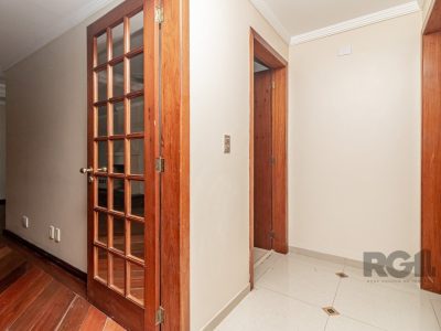 Apartamento à venda com 118m², 3 quartos, 1 suíte, 1 vaga no bairro Menino Deus em Porto Alegre - Foto 16