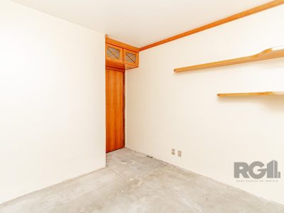 Apartamento à venda com 118m², 3 quartos, 1 suíte, 1 vaga no bairro Menino Deus em Porto Alegre - Foto 29