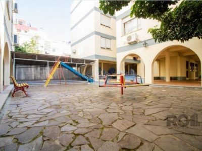 Apartamento à venda com 69m², 3 quartos, 1 vaga no bairro Santo Antônio em Porto Alegre - Foto 5